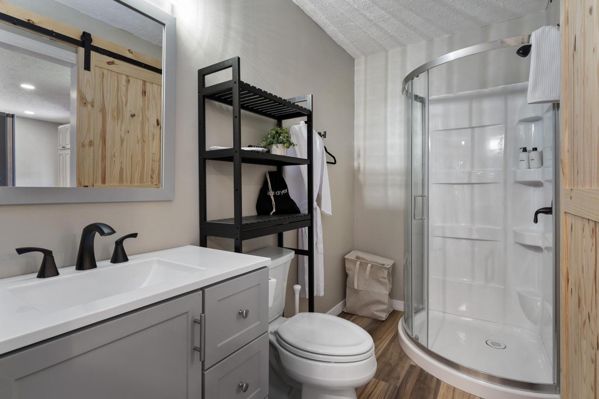 Spacious Cabin Near Hocking Hills And Caves With Hot Tub And Firepit Laurelville Bagian luar foto