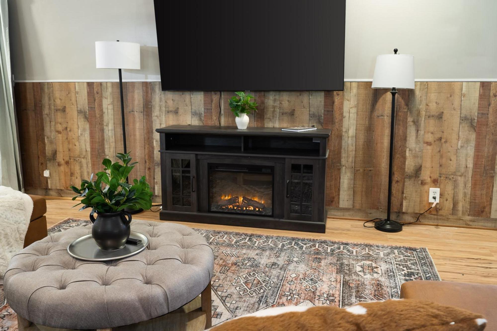 Spacious Cabin Near Hocking Hills And Caves With Hot Tub And Firepit Laurelville Bagian luar foto