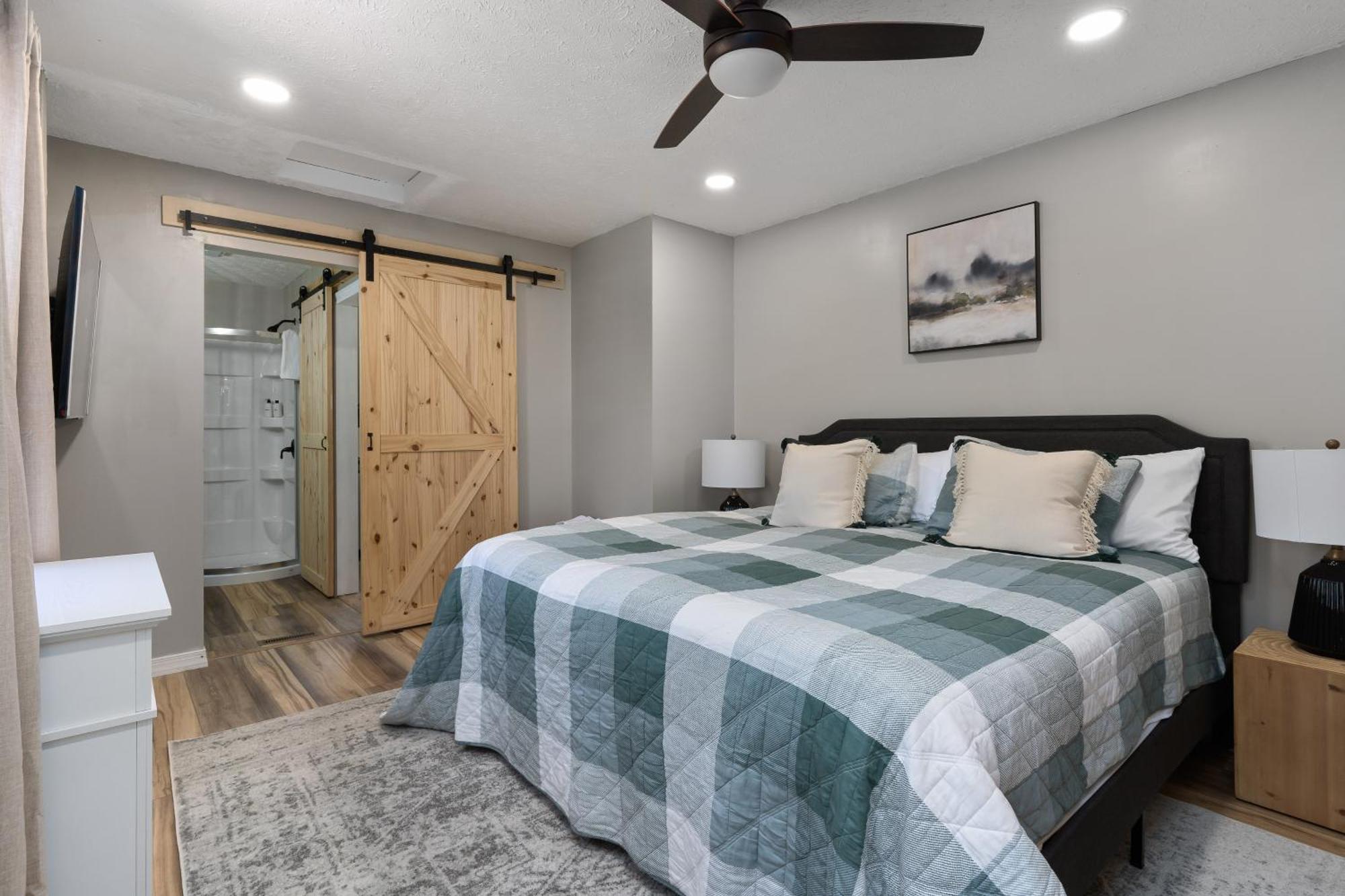 Spacious Cabin Near Hocking Hills And Caves With Hot Tub And Firepit Laurelville Bagian luar foto