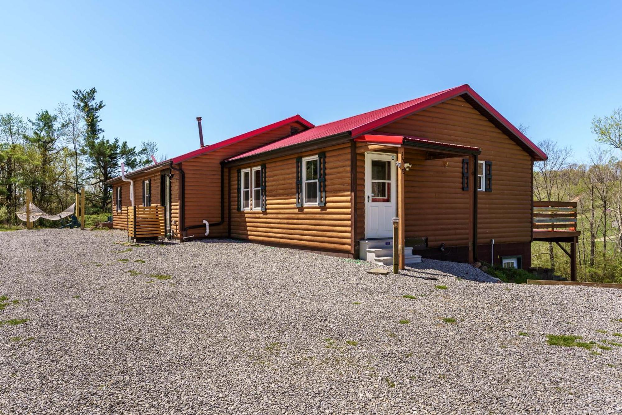 Spacious Cabin Near Hocking Hills And Caves With Hot Tub And Firepit Laurelville Bagian luar foto